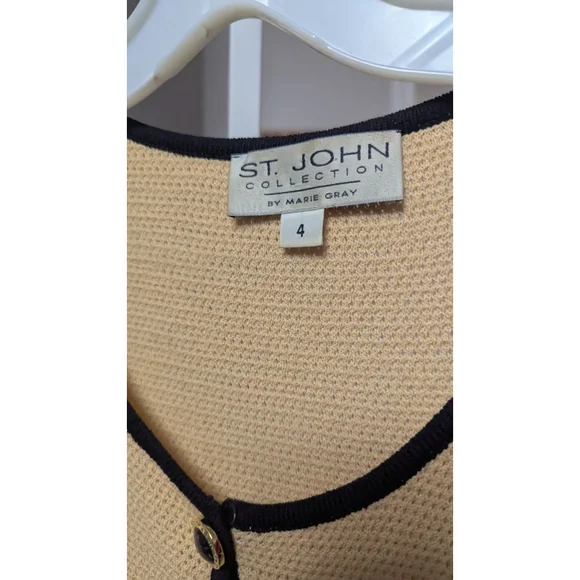 Vintage St. John Collection by Marie Gray sweater blazer size 4